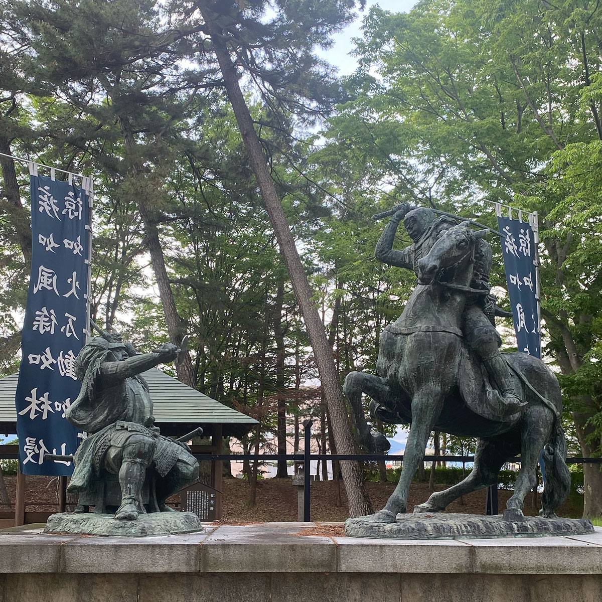 Statue of Shingen and Kenshin’s Duel